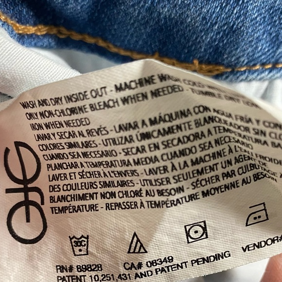 Jean Shorts- Mid rise, Distressed, Whiskering, Bermuda, Great Condition - Picture 3 of 7